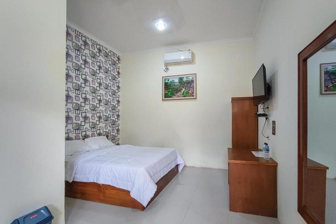 Reddoorz At Tanakatto Homestay Waikabubak Ngoại thất bức ảnh