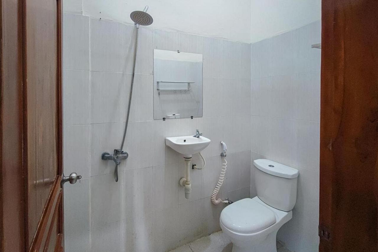 Reddoorz At Tanakatto Homestay Waikabubak Ngoại thất bức ảnh